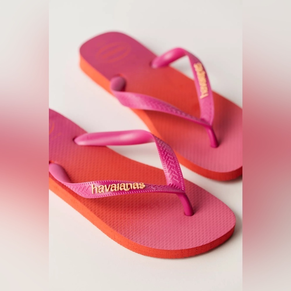 NWT Havaianas Top Flip Flops - Picture 2 of 3